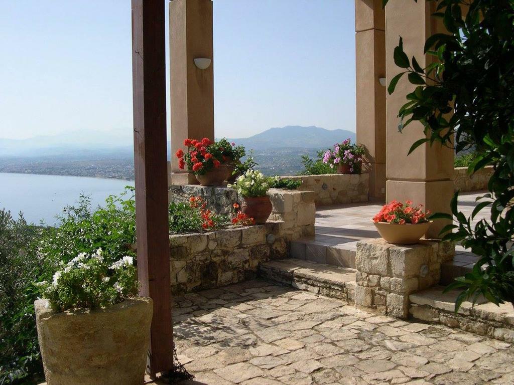 Villa Vollard With Amazing View Pool Ираклио Екстериор снимка